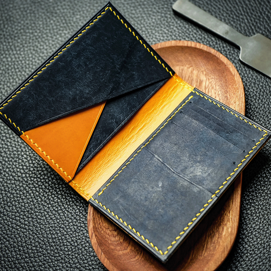 Trench Pocket Card Holder - Made to order (Veg Tan)
